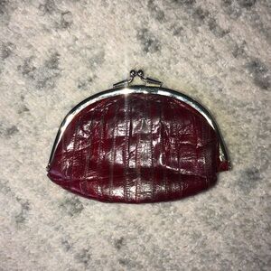 Kisslock Coin Purse Burgundy